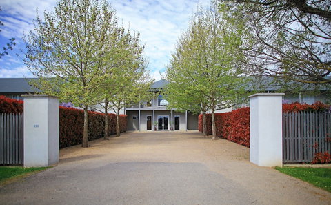 Lancemore Milawa - Darwin Tourism 0