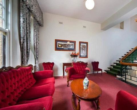 Jenolan Caves House - Darwin Tourism 1