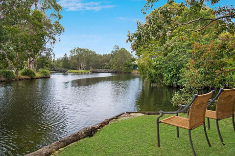 Northlakes Studio - Darwin Tourism 1
