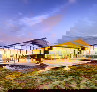 Cloudy Bay Beach House - Darwin Tourism