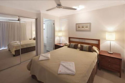 Coolum Villas - Darwin Tourism 0
