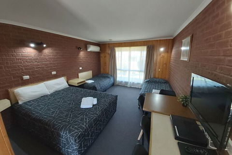 Country Mile Motor Inn - Darwin Tourism 6