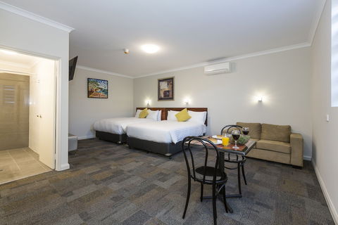 Gallery Hotel - Darwin Tourism 6