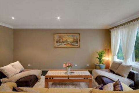 Mountainside B&B - Darwin Tourism 1
