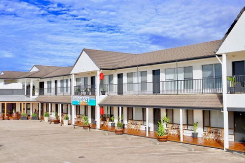 COAST Motel And Apartments - Darwin Tourism 1