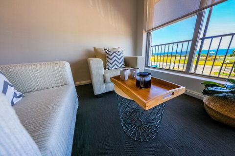 COAST Motel And Apartments - Darwin Tourism 4