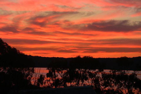 A Lakehouse Escape - Darwin Tourism 5