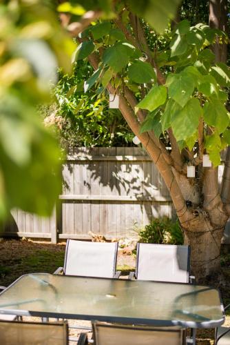 Neds Other Beds - Darwin Tourism 3