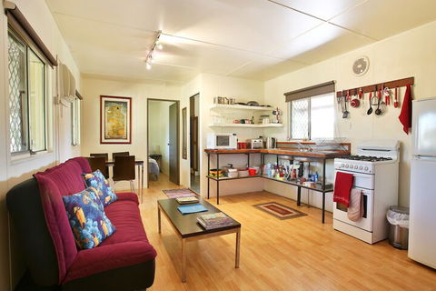 Berry Creek Bush Retreat - Darwin Tourism 7