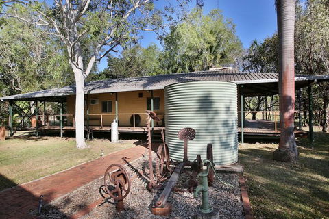Berry Creek Bush Retreat - Darwin Tourism 1