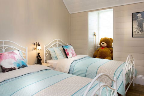 Arcoona Manor - Darwin Tourism 5