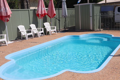 Country Roads Motor Inn Gayndah Qld - Darwin Tourism 0