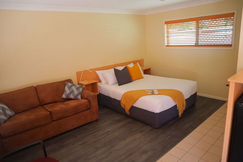 Country Roads Motor Inn Gayndah Qld - Darwin Tourism 2