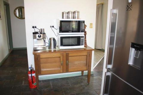 Maslin Beach House - Darwin Tourism 7