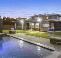 Ebony Rose Tweed Coast Holidays - Darwin Tourism