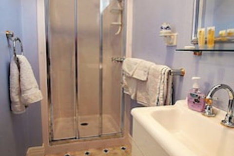 Wild Cherry Bed & Breakfast - Darwin Tourism 1