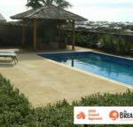La Mer Home with a Pool - Darwin Tourism