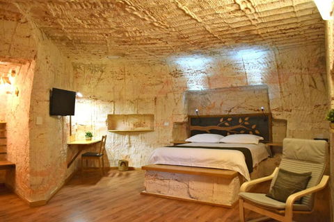 Dug Out B & B Apartments - Darwin Tourism 4