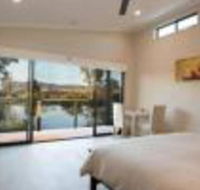 Still Earth - Darwin Tourism