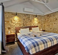 Heritage Listed Sandstone Cottage - Darwin Tourism