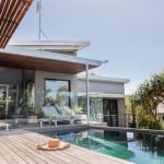 Akoakoa Sunrise Beach - Darwin Tourism 0