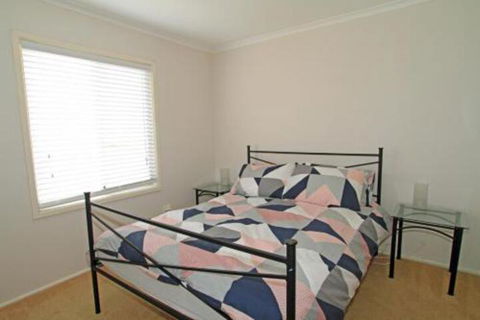 Ranu House Waterfront - Darwin Tourism 7