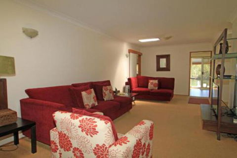 Ranu House Waterfront - Darwin Tourism 3