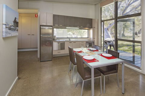Ecocrackenback 12 'Sustainable Chalet Close To The Slopes.' - Darwin Tourism 6