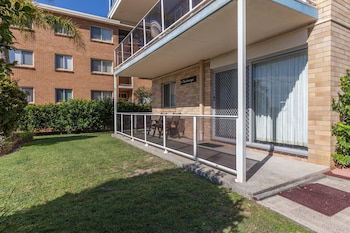 Castaways Unit 1, 17 Shoal Bay Road - Darwin Tourism 0