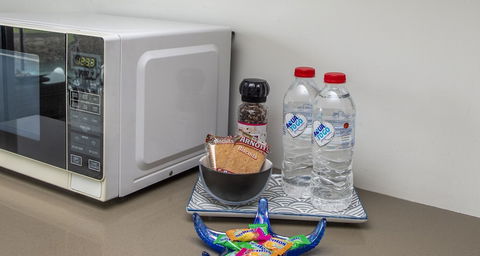 Absolute Waterfront Magnetic Island - Darwin Tourism 4