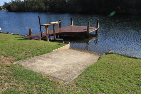 Lagoon Riverside Retreat - Darwin Tourism 4