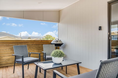 Apartments On Fraser Bicheno - Darwin Tourism 6