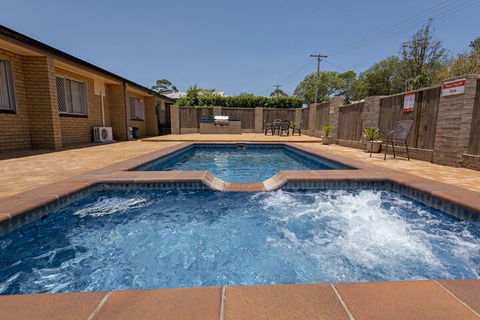 Leichhardt Motor Inn - Darwin Tourism 6