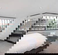 Melbourne Holiday Apartments Williamstown - Darwin Tourism