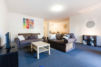 DAWN, 2BDR Carlton Apartment - Darwin Tourism 0