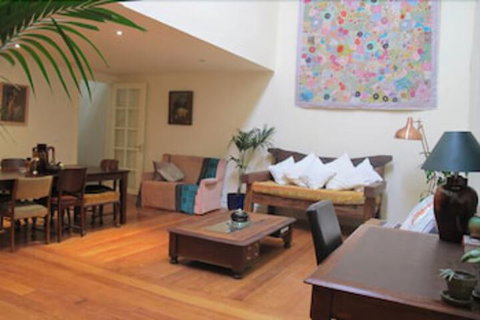 MONIKA, 1BDR Collingwood Apartment - Darwin Tourism 4