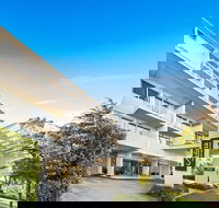 Adina Serviced Apartments Canberra Dickson - Darwin Tourism