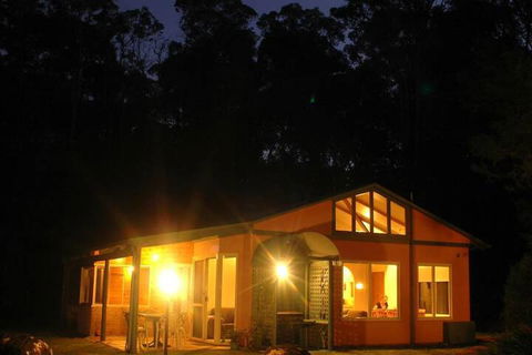 Harmony Forest Accommodation & Vineyard - Darwin Tourism 3