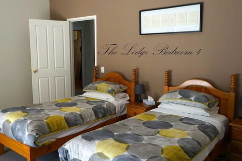 Harmony Forest Accommodation & Vineyard - Darwin Tourism 7