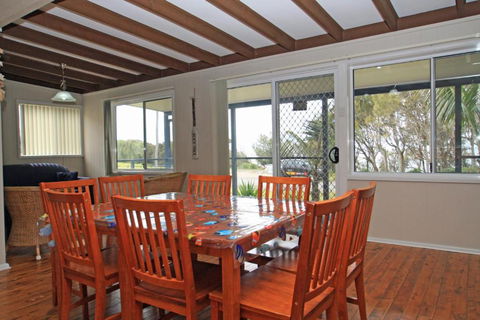 Silversands Beach House - Darwin Tourism 1
