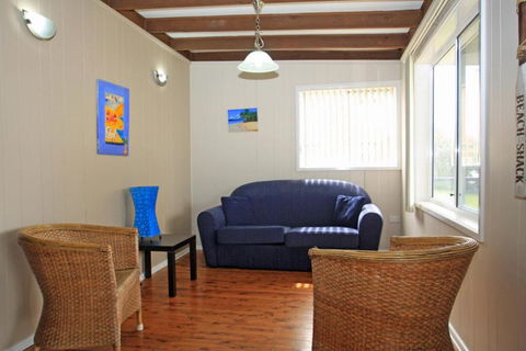 Silversands Beach House - Darwin Tourism 6