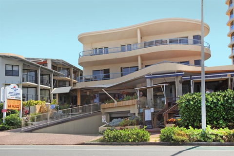 Coolum Baywatch Luxury Style Penthouse Linen Included WIFI 500 Bond - Darwin Tourism 3
