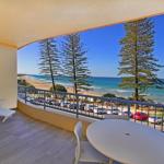 Coolum Baywatch Luxury Style Penthouse Linen Included WIFI 500 Bond - Darwin Tourism 0