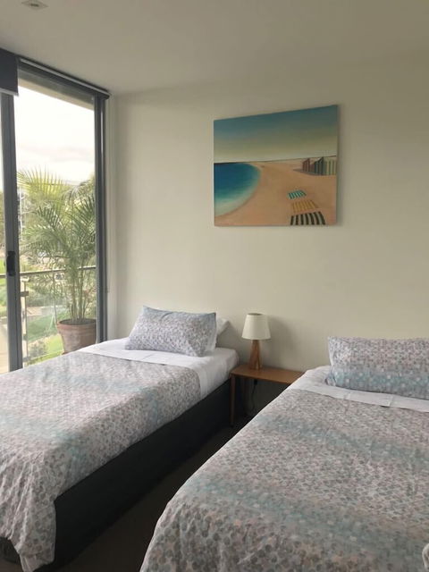 Marina View Apartment On The Maribyrnong River, Melbourne - Darwin Tourism 4