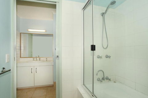 Unit 2 Biriny Lodge 1686 1689 David Low Way Coolum Beach - Darwin Tourism 3