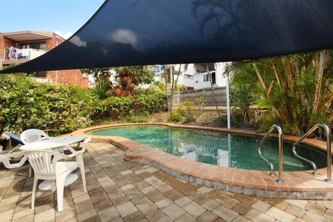 Unit 2 Biriny Lodge 1686 1689 David Low Way Coolum Beach - Darwin Tourism 6