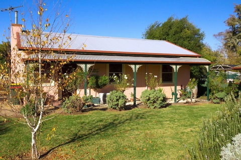 Rubys Cottage - Darwin Tourism 2