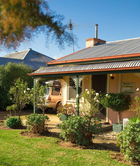 Rubys Cottage - Darwin Tourism 0