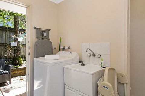 Growder Court 3 - Coolum Beach QLD - Darwin Tourism 2
