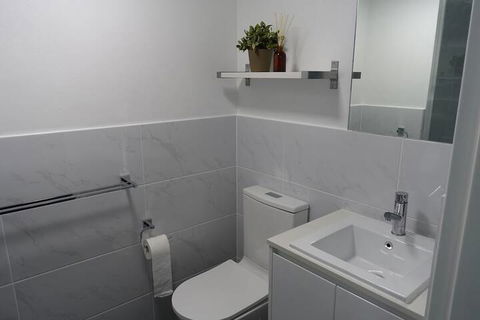 Nicholli, Bay Parklands, Unit 21/2 Gowrie Avenue - Darwin Tourism 1
